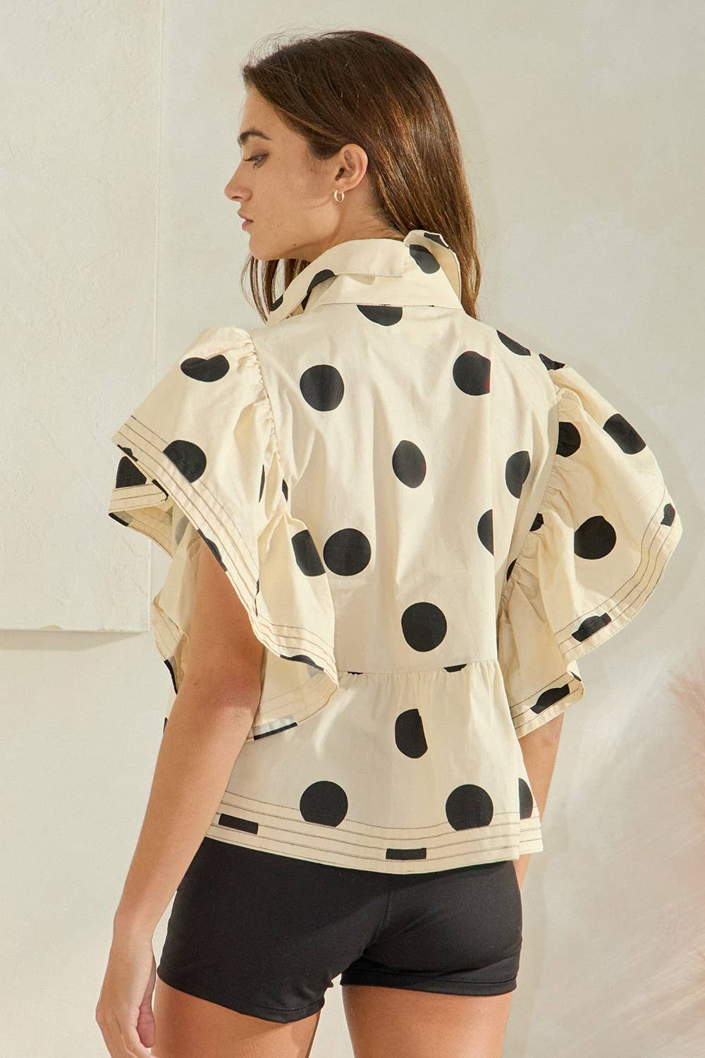 IT2337 Ruffle Sleeves Pintuck Detail Polka Dot Print top: Ivory/Black / S-M-L (2-2-2)