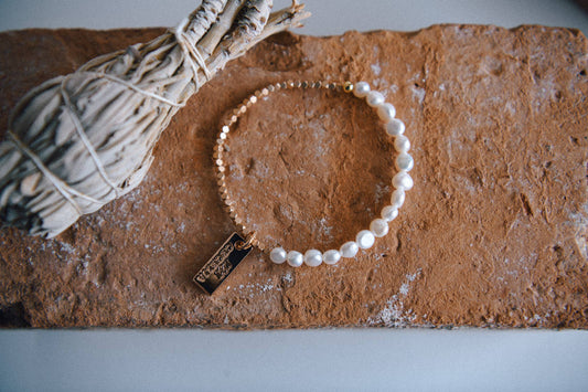 Half & Half Pearl and Gold Faceted Bracelet : Freshwater Pearls and Matte Nugget