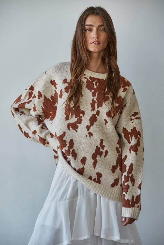 W2311 | Knit Sweater Animal Pattern Detail Top: Natural Camel / L