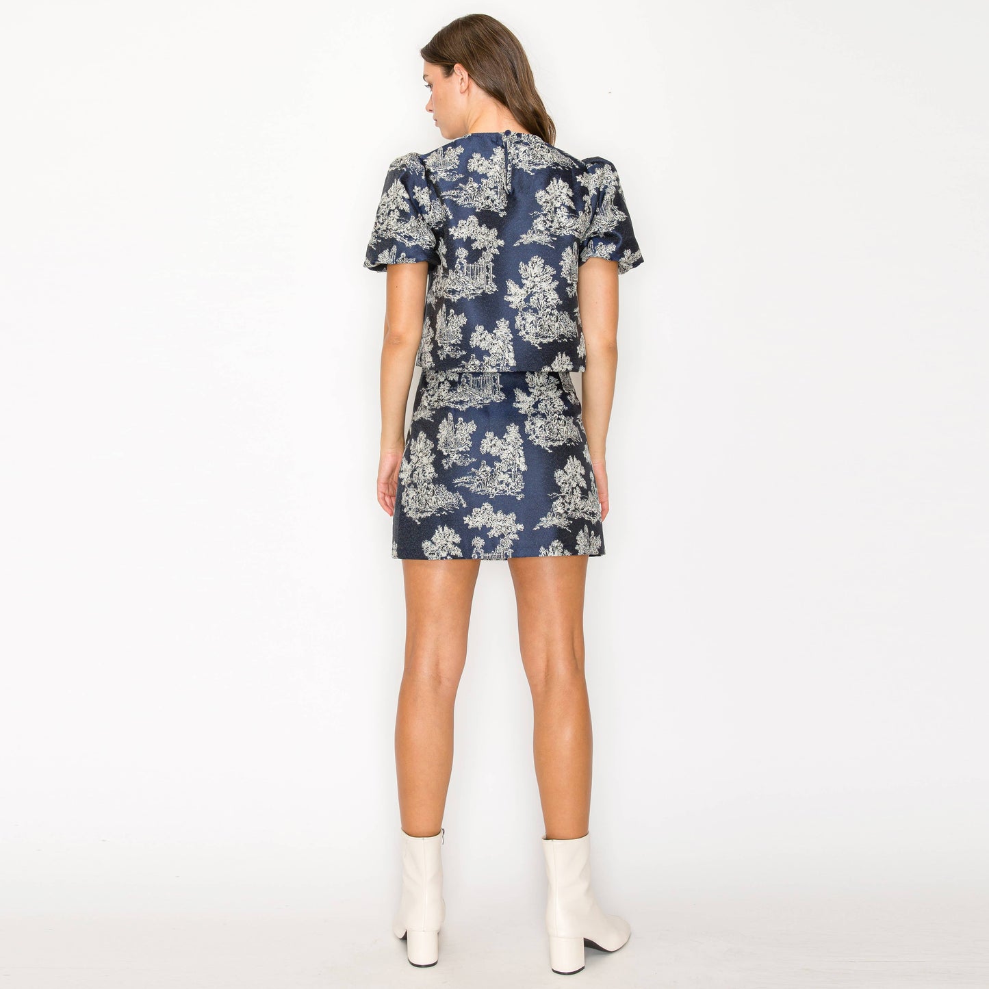 Toile Jacquard pattern top