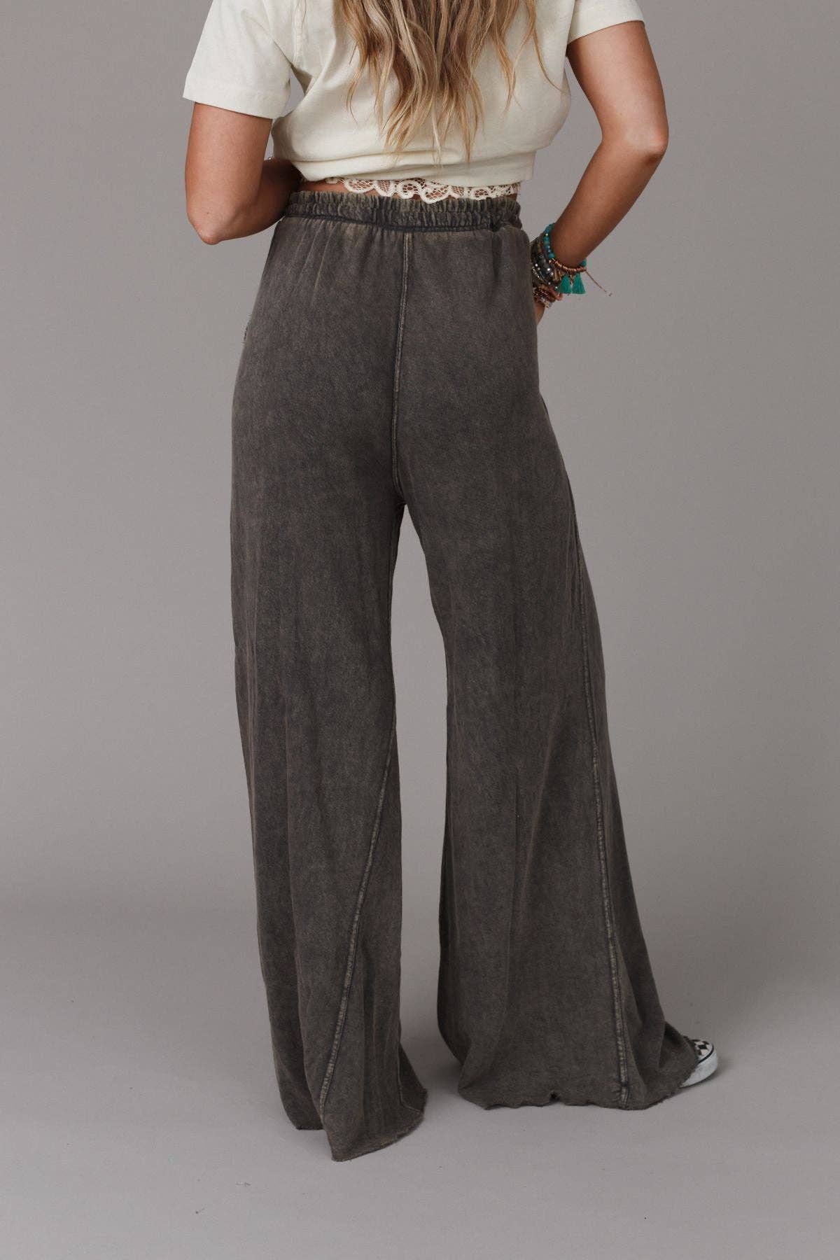 Relaxing Robin Wide Leg Pant - New Charcoal: Full / L