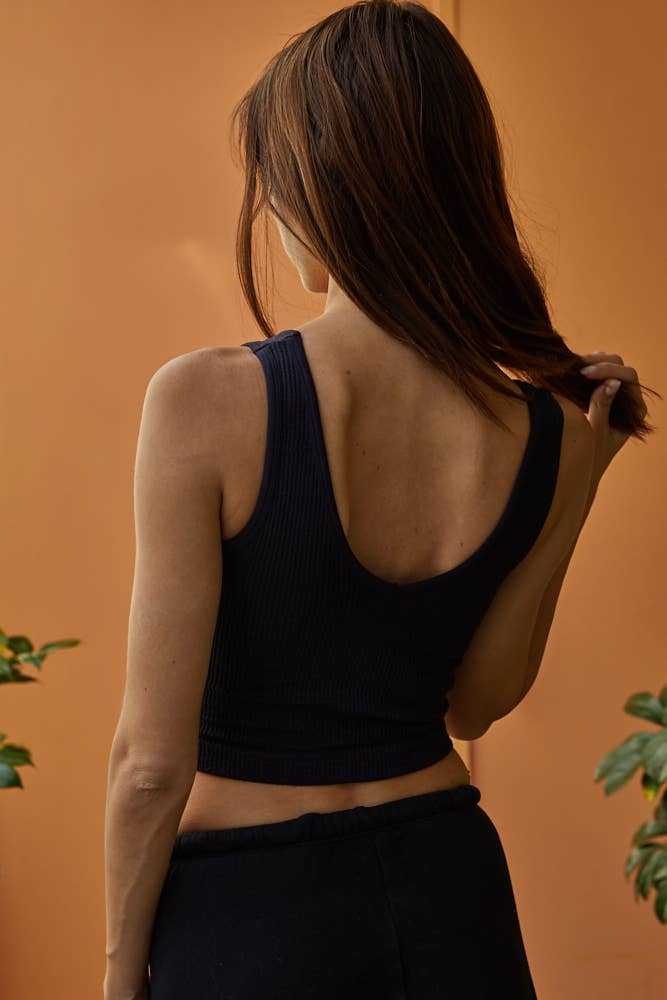 S1050N | Seamless Sleeveless UV Neck Reversible Tank Top: Tomato / ML
