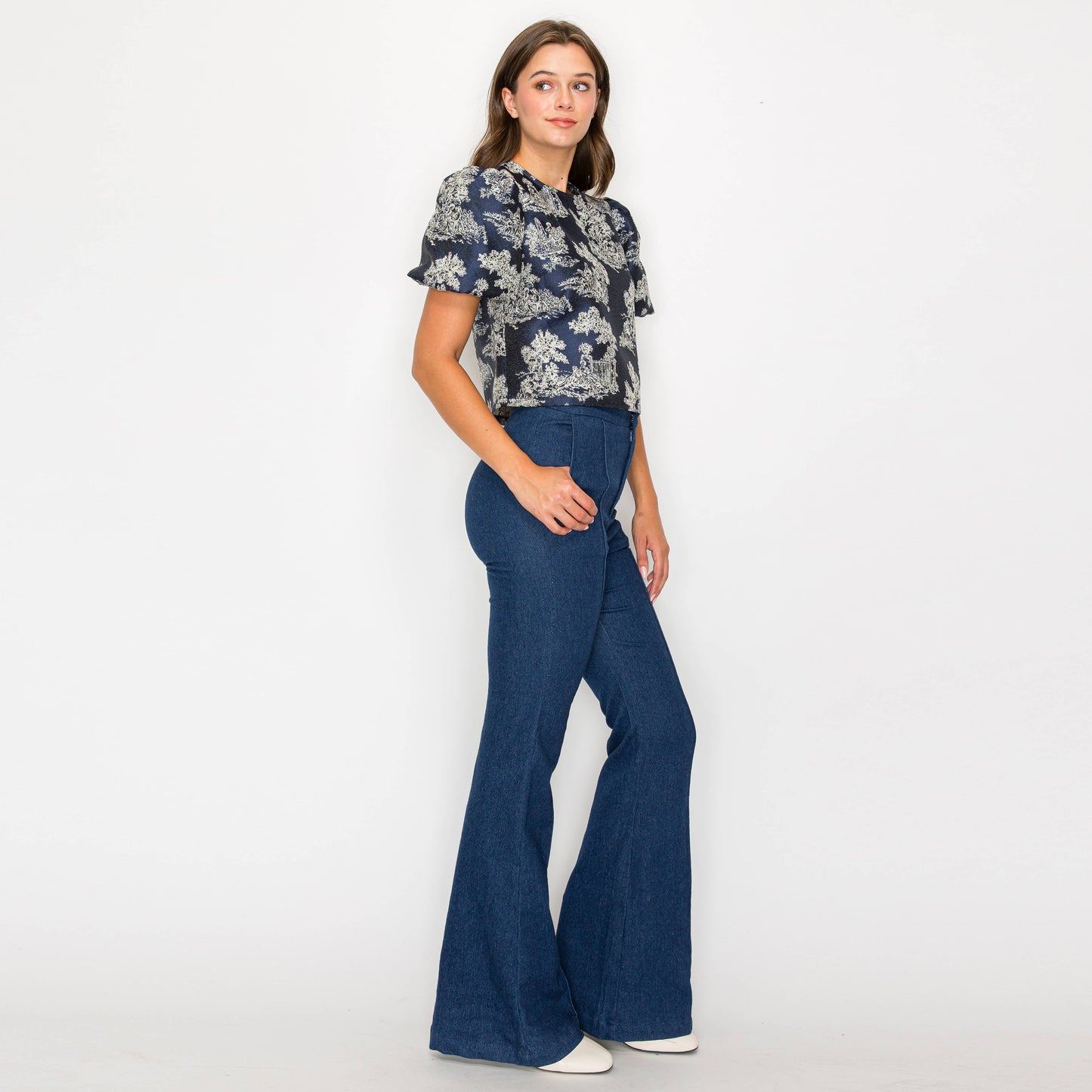 Toile Jacquard pattern top